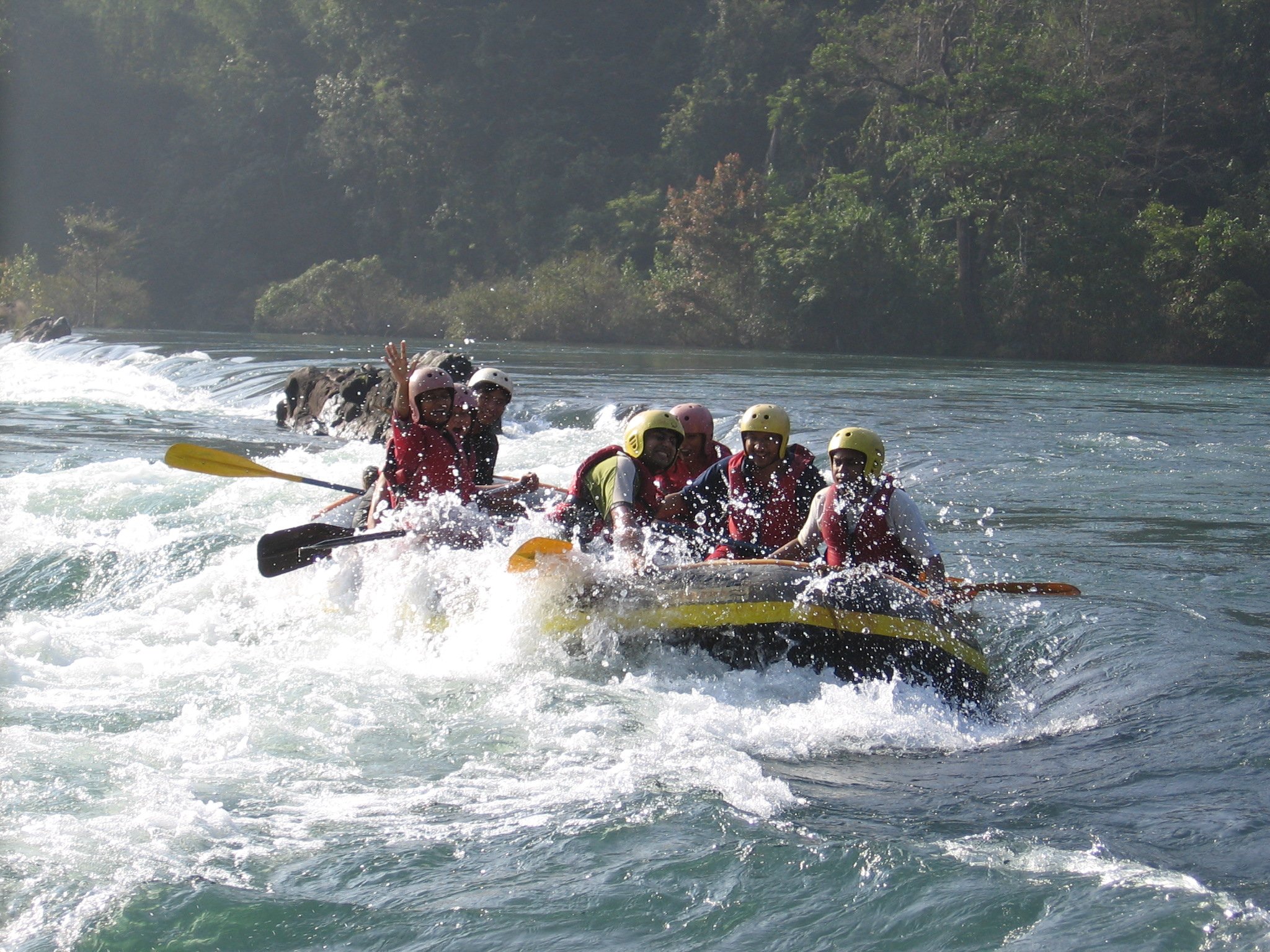 GoaRafting taking people on a trip